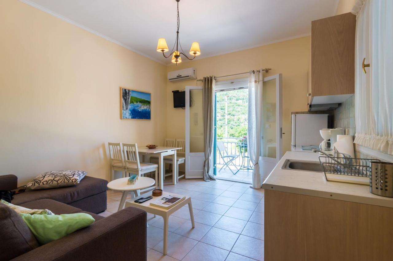 Apartament Avelia Blue Asprogerakata Zewnętrze zdjęcie